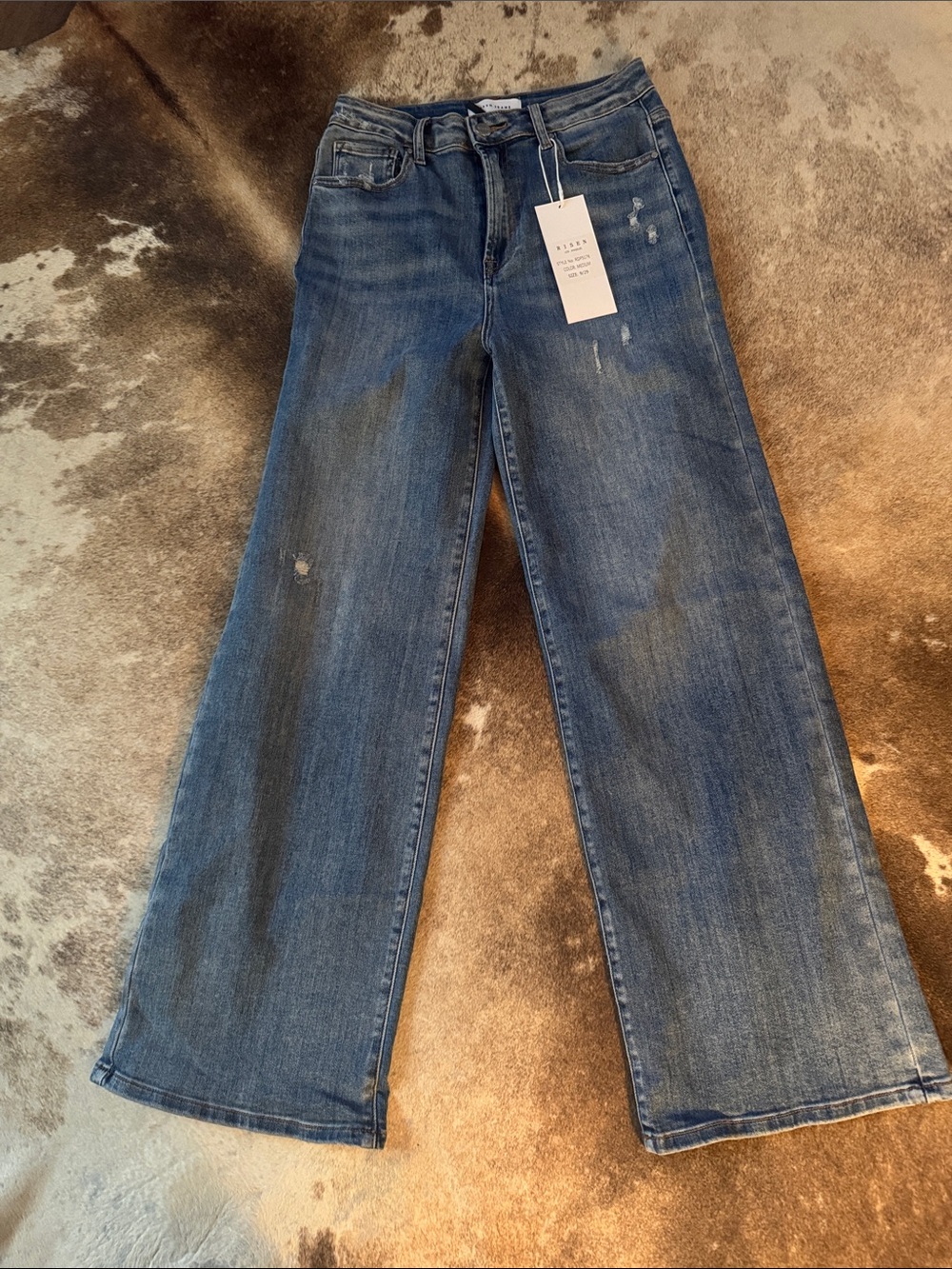 Wide-Leg Distressed Jeans in Medium Blue